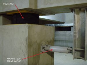 Example of seismic damper assembly