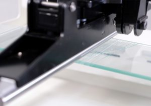 Bending bench on glass plate