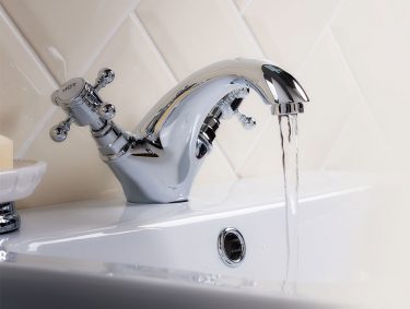 What are the different types of sanitary faucets ?