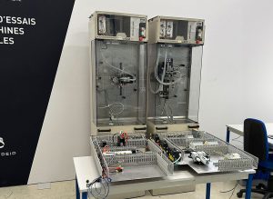 Electronic retrofit of a hydraulic test bench