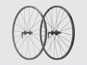 Road bike wheel