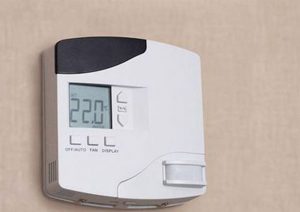 Electronic thermostats